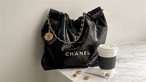 chanel 22 purses